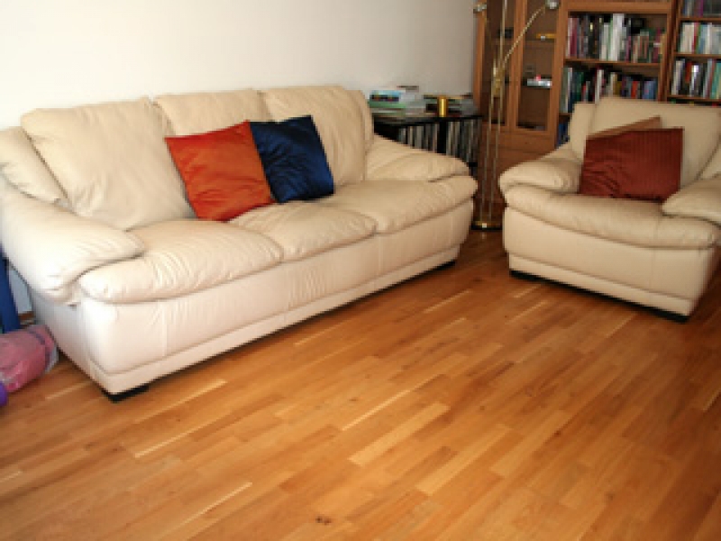 großzügige 3 Zimmer-Wohnung mit ca. 79 m² Wohnfläche und Loggia in