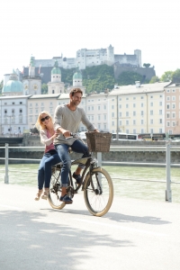 Radfahren an der Salzach mit Festungsblick