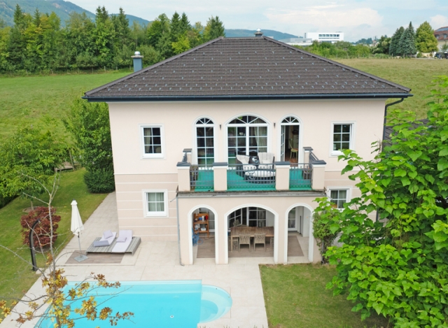 Villa with pool – Harmony